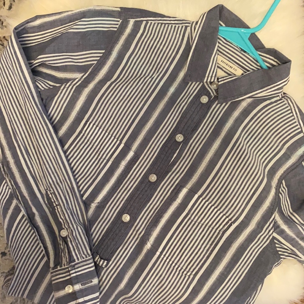 American Eagle Strip Button Down size XS/S